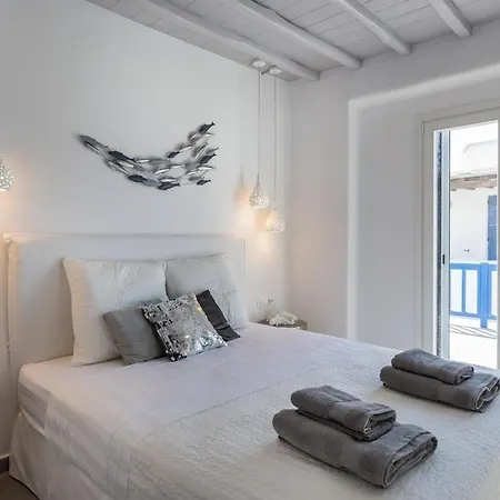 Iliana 1 & 2 W Shared Pool, Ornos, Mykonos Орнос