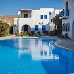 Iliana 1 & 2 W Shared Pool, Ornos, Mykonos אורנוס