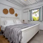 Villa Iliana 1&2 W Shared Pool, Ornos, Mykonos *