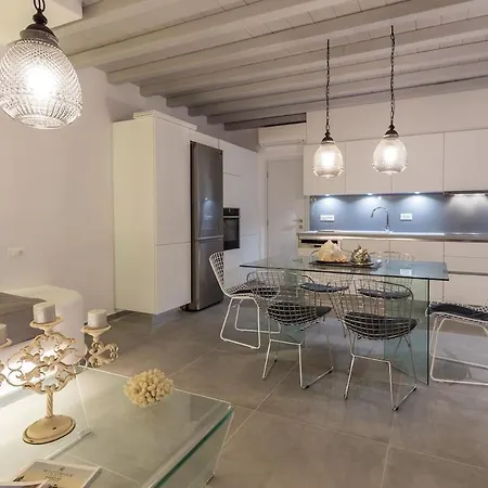 Iliana 1&2 W Shared Pool, Ornos, Mykonos *