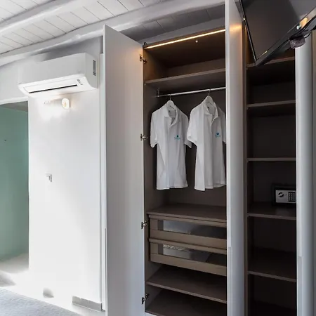 Iliana 1 & 2 W Shared Pool, Ornos, Mykonos * Ornos (Mykonos)