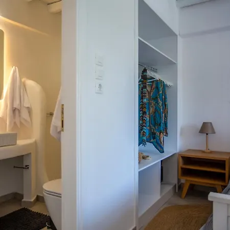 Iliana 1 & 2 W Shared Pool, Ornos, Mykonos Villa *