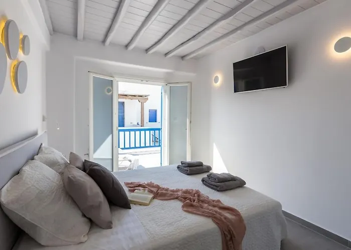 Iliana 1 & 2 W Shared Pool, Ornos, Mykonos Villa *