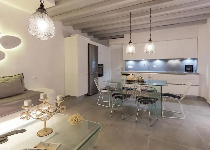 Iliana 1 & 2 W Shared Pool, Ornos, Mykonos *