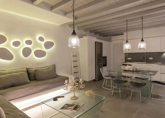 Iliana 1 & 2 W Shared Pool, Ornos, Mykonos