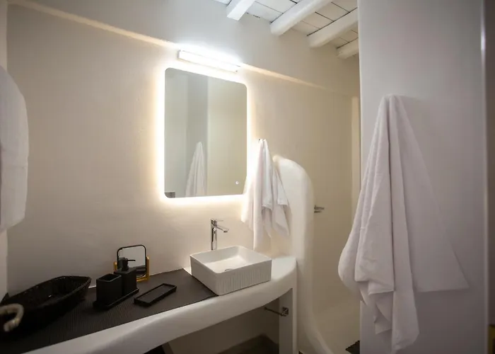 Villa Iliana 1 & 2 W Shared Pool, Ornos, Mykonos Ornósz