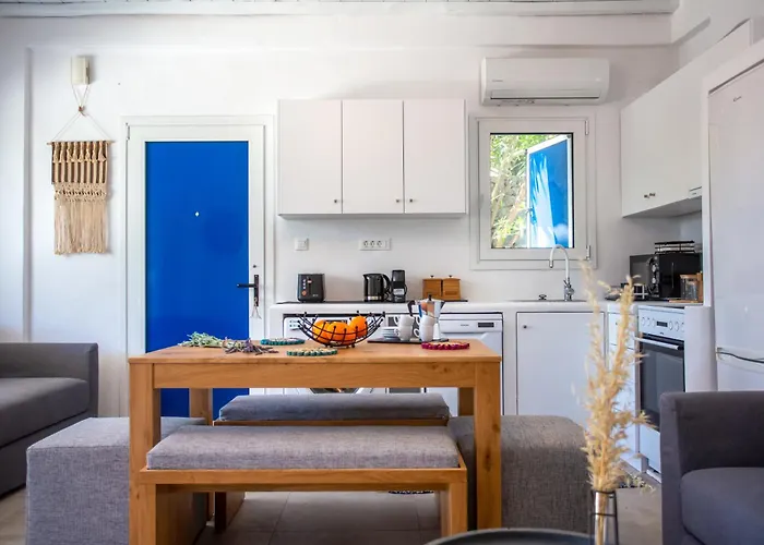 Iliana 1 & 2 W Shared Pool, Ornos, Mykonos *