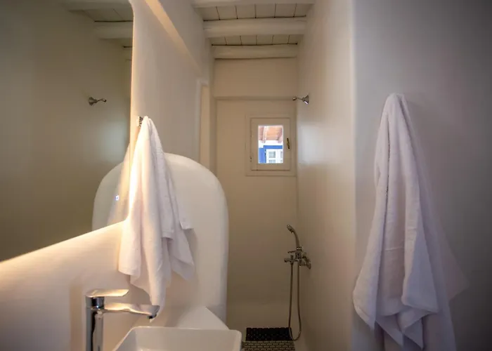 Iliana 1 & 2 W Shared Pool, Ornos, Mykonos * Ornósz