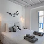 Iliana 1 & 2 W Shared Pool, Ornos, Mykonos Ornósz