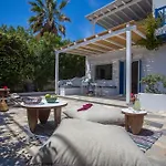 Villa Iliana 1 & 2 W Shared Pool, Ornos, Mykonos Ornósz