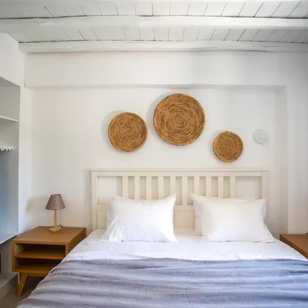 Iliana 1 & 2 W Shared Pool, Ornos, Mykonos Ornos (Mykonos)