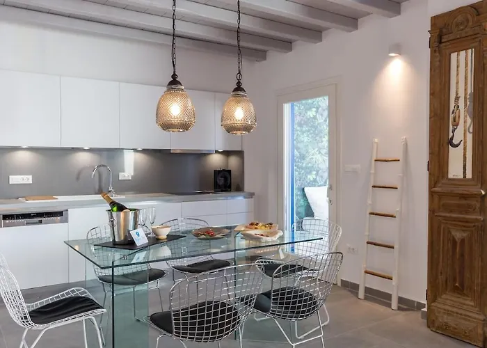 Iliana 1 & 2 W Shared Pool, Ornos, Mykonos Villa