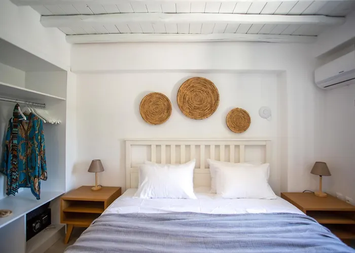 Iliana 1 & 2 W Shared Pool, Ornos, Mykonos Ornos (Mykonos)